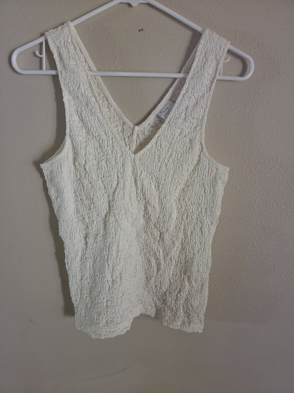 Women's Cream Textured V-Neck Tank Top